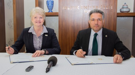 ABD heyeti, Selçuk Üniversitesine hayran kaldı